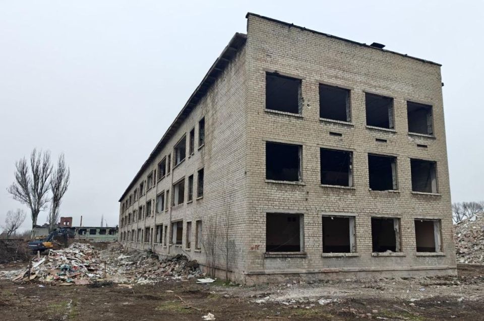 В Мариуполе началось восстановление общеобразовательной школы №55