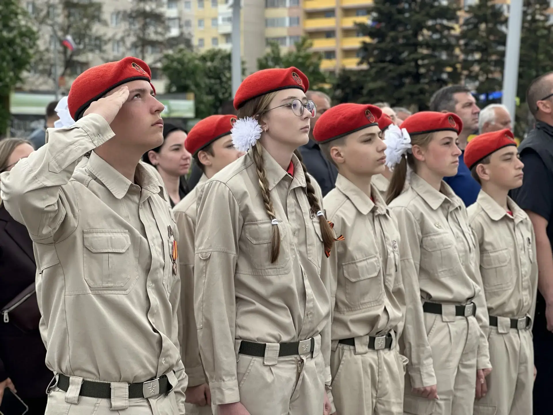 Сегодня на площади Ленина состоялось праздничное событие, посвящённое 12-й годовщине Донецкой Народной Республики
