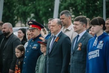 На центральной площади города отметили 12 годовщину со дня образования Донецкой Народной Республики