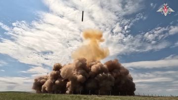Кадры испытания ракетного комплекса «Сармат»