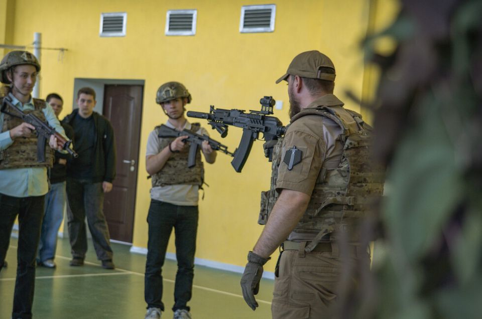 Дружинники развернули военно-спортивный форум в день освобождения Мариуполя