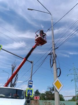 Мариупольские энергетики продолжают модернизацию сетей наружного освещения