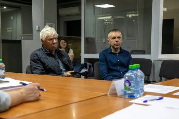 Антон Кольцов: Помогать мариупольцам отремонтировать пострадавшие во время боевых действий квартиры будем продолжать и дальше