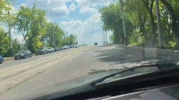 В Енакиево и Мариуполе обстановка с очередями не лучше