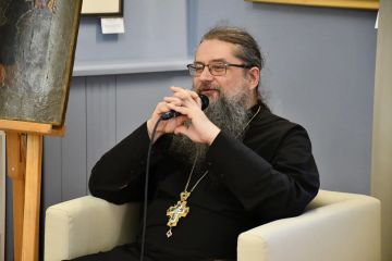 Искусство и православие. По благословению Высокопреосвященнейшего Владимира, митрополита Донецкого и Мариупольского, в Донецком республиканском художественном музее состоялась четвертая встреча цикла: «Открытый диалог:...