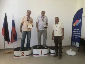 В Мариуполе прошел турнир по коротким нардам