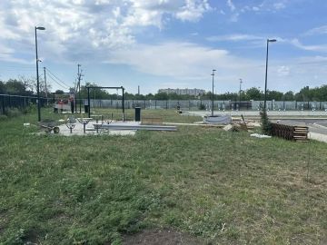Во дворе школы №57 туляки установят качели и навесы