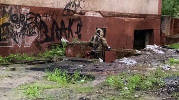 ФСБ России совместно с СК России в г. Тюмень пресечена подготовка ДТА в отношении предприятия УрФО