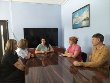 Под руководством исполняющего обязанности руководителя Управы Елены Пантелеевны Голяка состоялась рабочая встреча, посвящённая ключевым вопросам развития территории