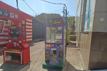 18-летний мариуполец уговорил 16-летнего друга обнести автомат с игрушками