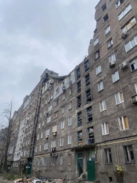 При поддержке Московской области продолжается восстановление многоэтажки в Жовтневом районе