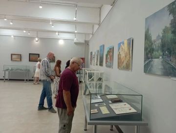 В Мариуполе открылась выставка работ Ефима Харабета