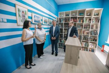 Библиотека имени Серафимовича в Мариуполе превратилась в культурный центр