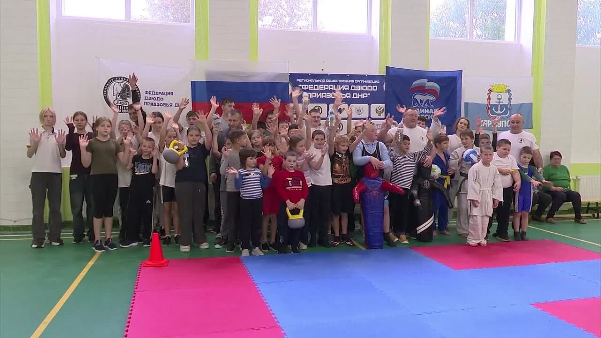 Спорт и творчество объединяют: в Мариупольской спецшколе-интернате №21 прошло показательное выступление дзюдоистов и танцоров